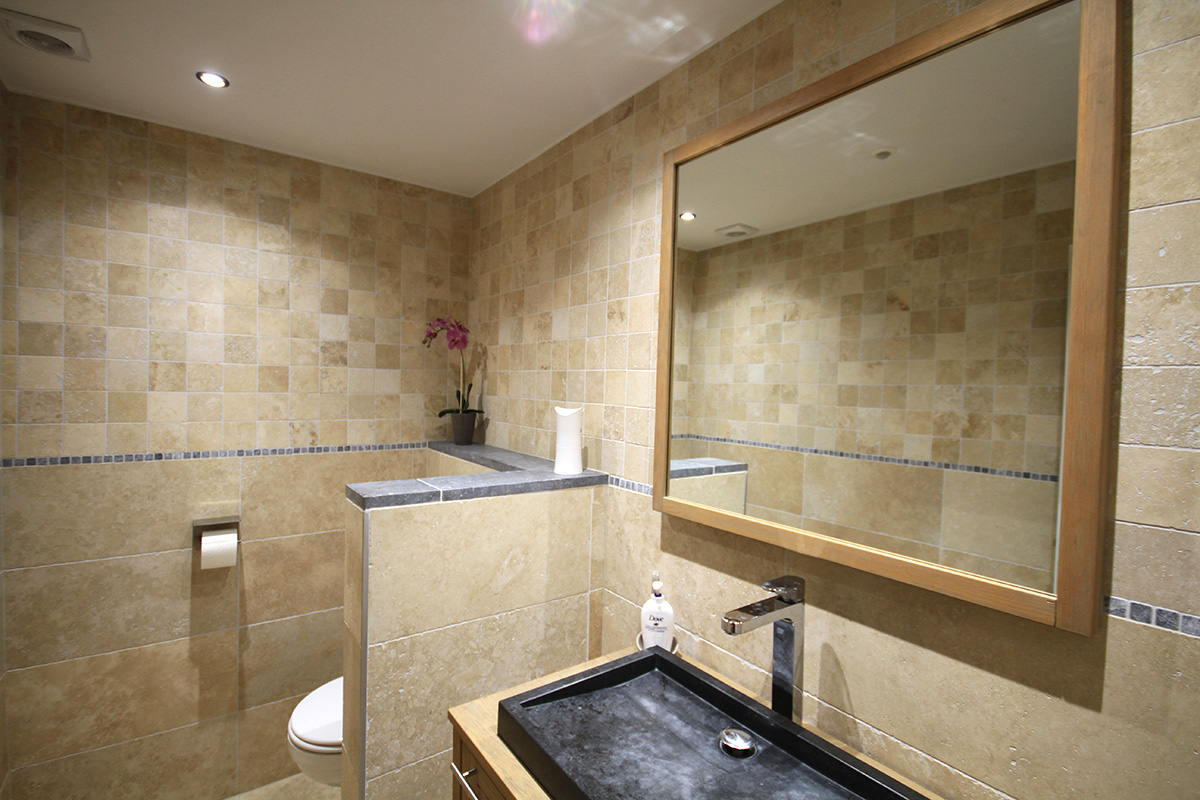 PALERMO PLINTHE  40.6x7x1.2 CM